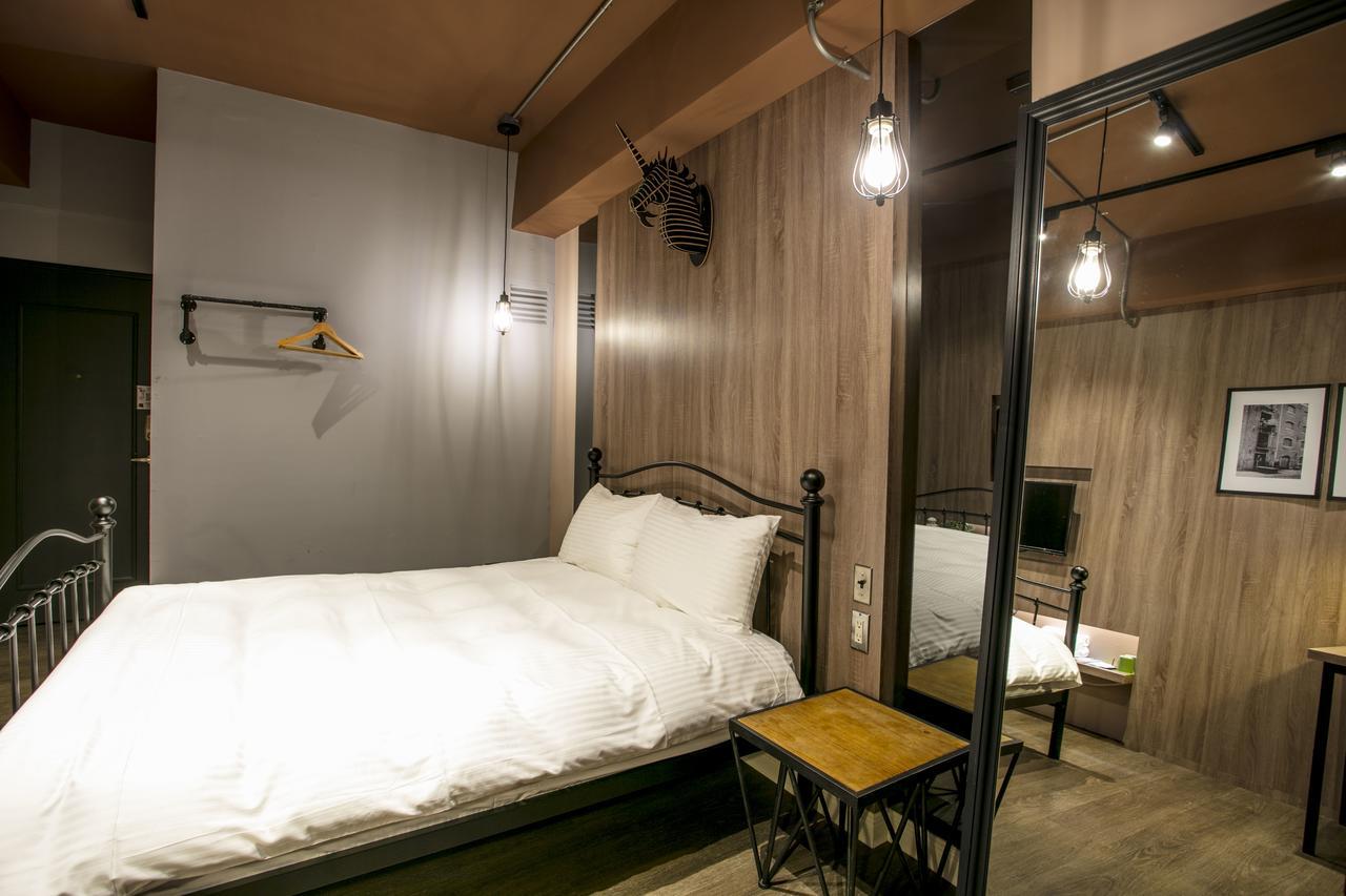 Loft Hostel Fengjia Тайчжун Екстер'єр фото