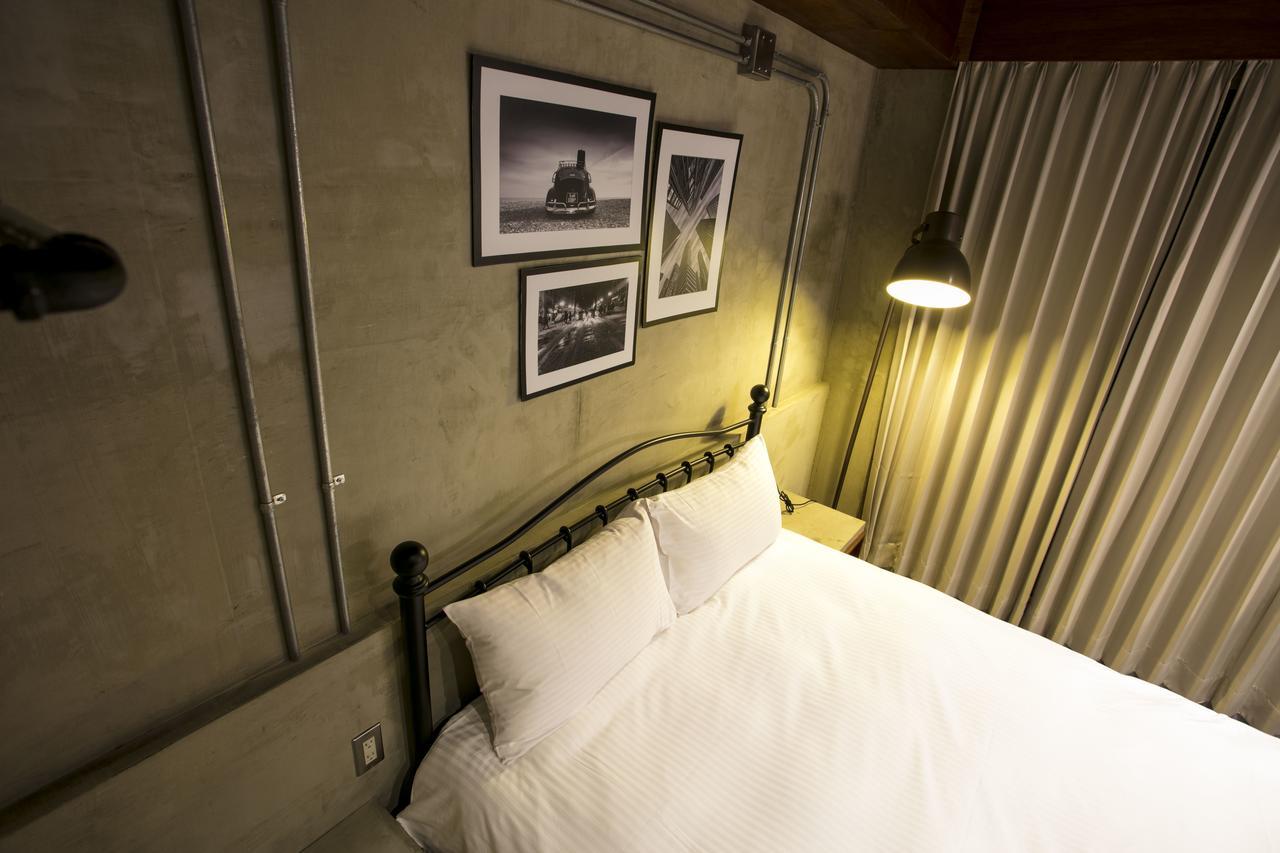 Loft Hostel Fengjia Тайчжун Екстер'єр фото