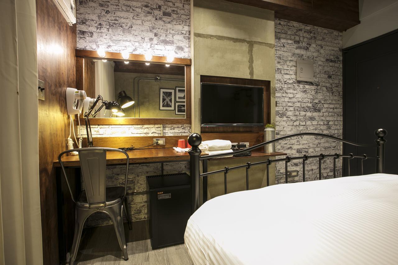 Loft Hostel Fengjia Тайчжун Екстер'єр фото