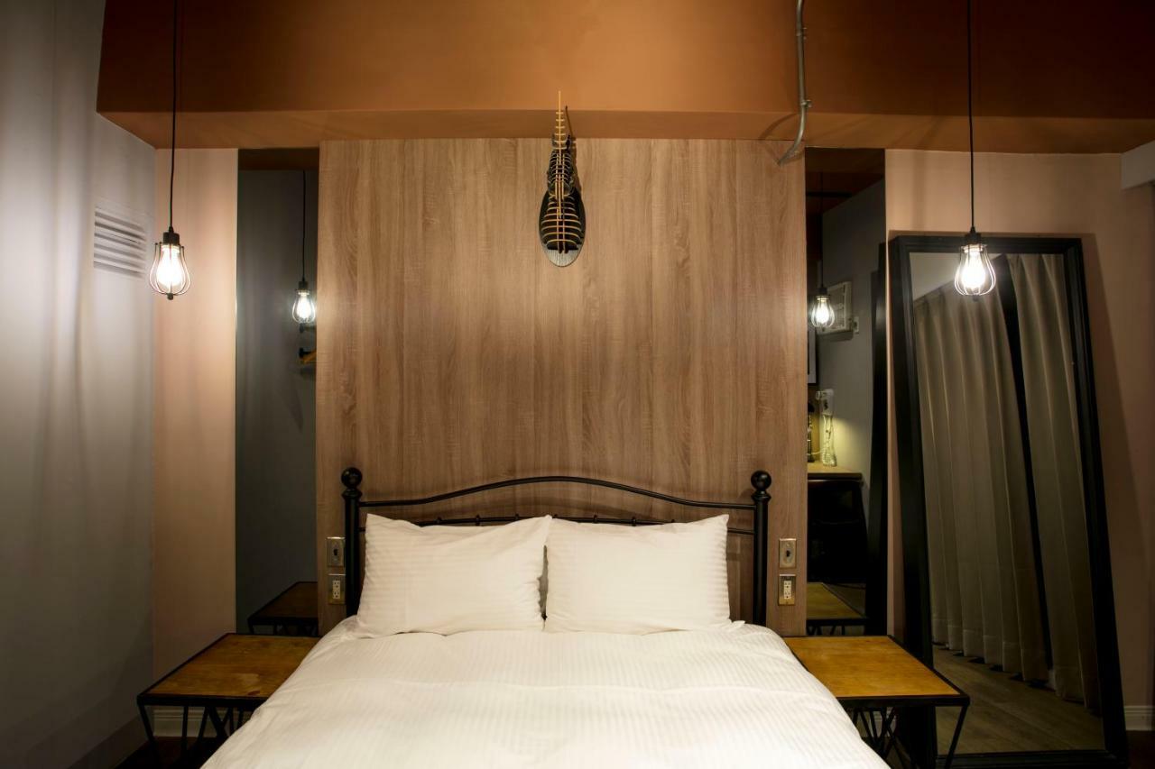 Loft Hostel Fengjia Тайчжун Екстер'єр фото